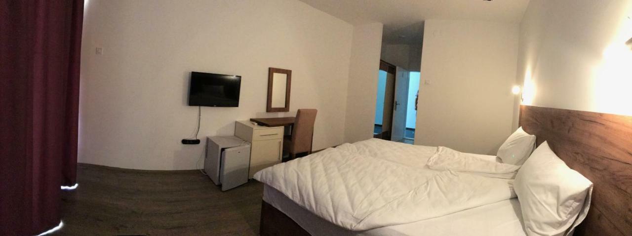 Htp Velika Plaza Ulcinj 호텔 외부 사진