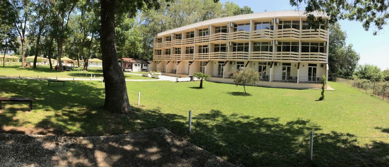 Htp Velika Plaza Ulcinj 호텔 외부 사진